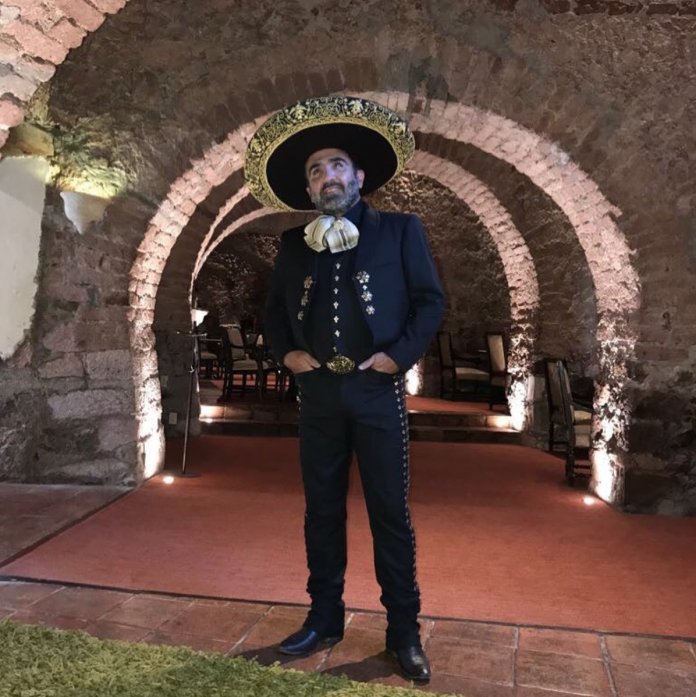 ¿Votarías por #VicenteFernandezJr ? 🤔
bit.ly/2iLBmn1