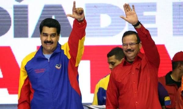 calcalacordones's tweet photo. Mi saludo y respeto a nuestro Presidente @NicolasMaduro , quien hoy está de cumpleaños. Que Dios le de vida y salud para seguir la Revolución de Hugo Chávez junto al pueblo de Venezuela.
 
#FelizCumpleañosPresidentePueblo #23Nov https://t.co/TSJwioS1P5