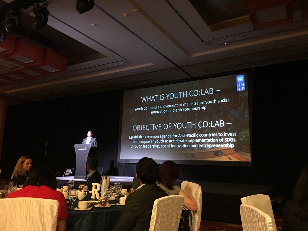 kellyseratelier's tweet photo. Happy to be invited to attend the Responsible Business Forum on Sustainable Development 2017 this week. 

Achieving the 17 SDGs by 2030 seems like an uphill climb - but if we don’t start today we will be one day further from reaching the target. #RBFSingapore2017 #undp https://t.co/uJIAp06IvI