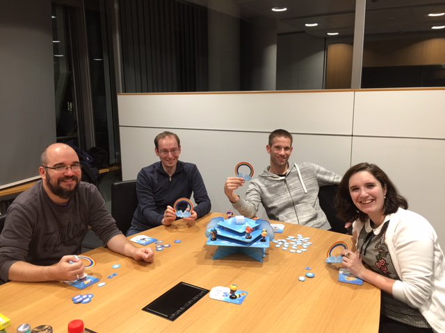 rocon_gmbh's tweet photo. #Brettspieleabend bei rocon: Lisa, die seit Anfang November unser Concur-Team unterstützt, war das erste Mal dabei und gewann gleich drei #Spiele in Folge 🏆
Herzlich willkommen im #Team!👍
#roconroll #Spiele https://t.co/5dY6GrEed8