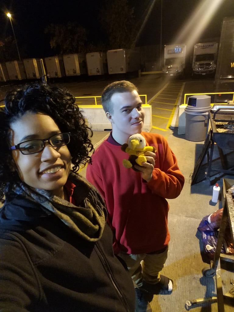 Choice working with us on the grill on Thanksgiving Eve #SoarThroughPeak <a href="/CP_UPSers/">Central Plains</a>