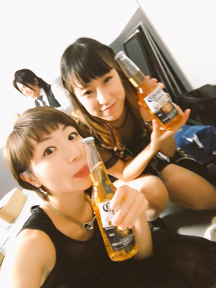 田辺 栞 銀座ケントスでした サッコさんの写真拝借 W ステージ終わりにコロナ わーい 浮かれた 11月はラストでした 12月もよろしくお願いします スケジュールもたまーにちょこちょこ更新してます 笑 ライブ レッスン等 田辺 栞 銀座ケントスでした サッコさんの写真拝借 W ステージ終わりにコロナ わーい 浮かれた 11月はラストでした 12月もよろしくお願いします スケジュールもたまーにちょこちょこ更新してます 笑 ライブ レッスン等