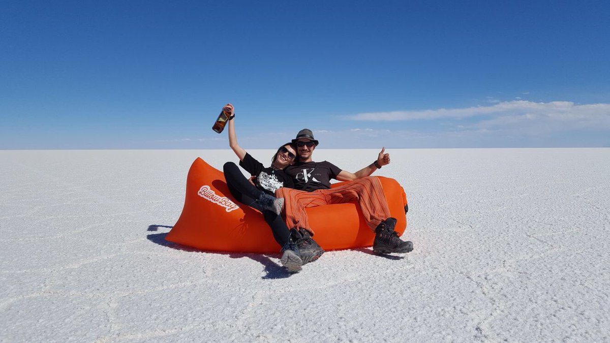 50% SALE NOW ON!!! Just look how happy these two are.... #billowbag #blackfriday #sale #50%off #blackfriday2017 #blackfridaydeals