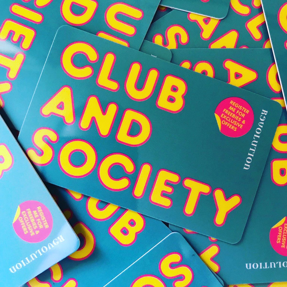 LJMUPsych's tweet photo. Already a member? Want 50% off food? 🌭🍔🥙🌮🥗 2-4-1 cocktails? 🍹🍸 and much more?!? 😲😲😲 

Make sure to pick your card up on 29th Nov 12:30-1:30 Byrom Street Room 3.11!!!

(If you can’t make it message us and we’ll arrange a time to get you your card! 👍) https://t.co/HJ1BvUb6za