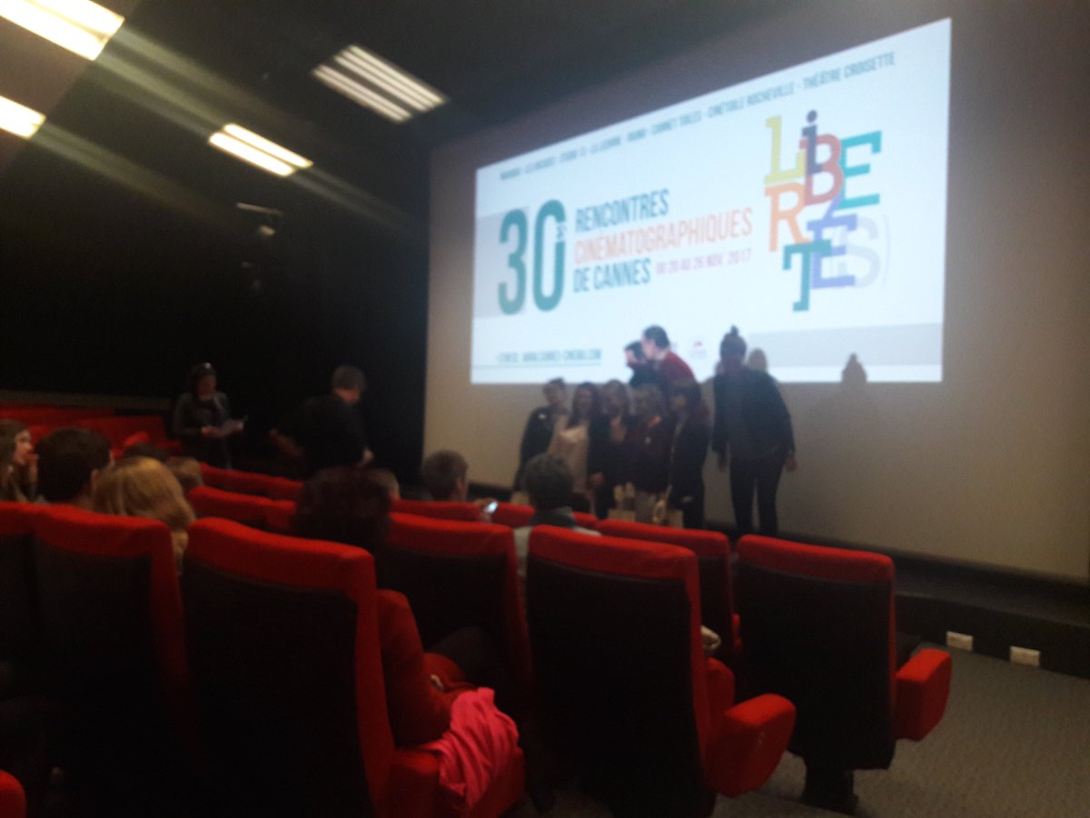 Bristol__TV's tweet photo. #RCC2017 : J4 - Deux élèves de notre section audiovisuelle primées à l'issue des ateliers d'écriture de critiques de films. Bravo à elles ! @Cannes_Cinema @villecannes #30RCC @aurelie_ferrier @Cannes_Cinema @villecannes @davidlisnard @TdePariente @DAAC_nice @Canope_06 https://t.co/iyjii43lAW