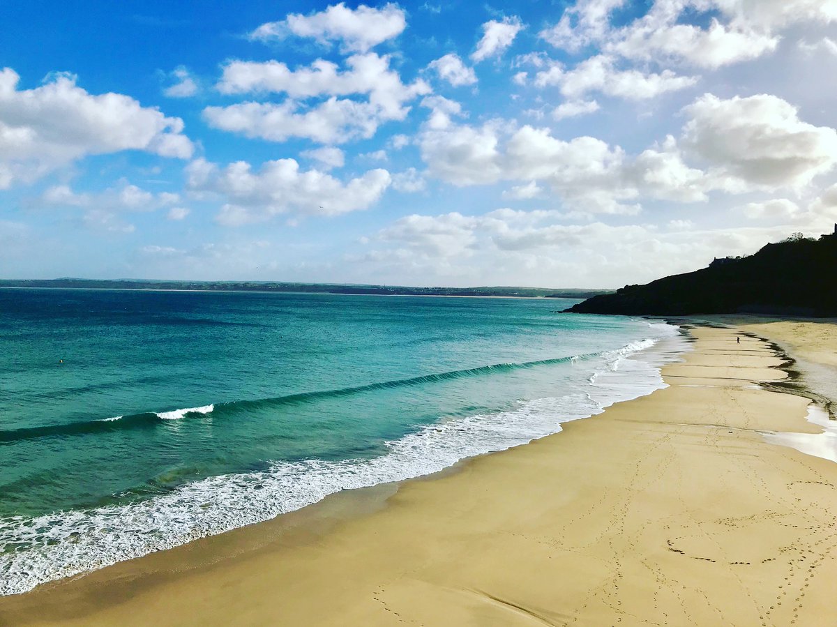 elusivesurf's tweet photo. Leave only footprints #theplasticproject @thegoosechase #elusivebrand https://t.co/8kFj6Au9qH