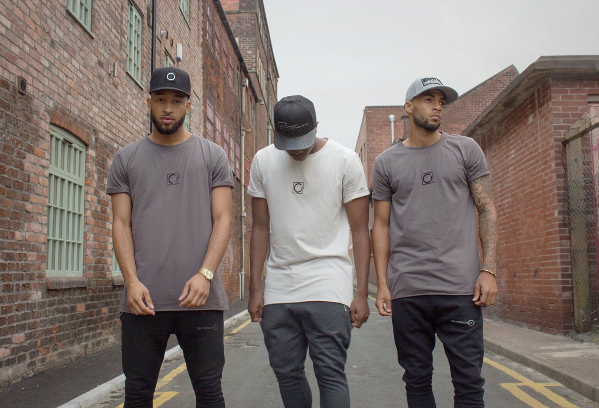 BrothersCircle_'s tweet photo. 💥💥BLACK FRIDAY SALE💥💥
Up to 70% OFF
- FREE BEANIE with all orders over £20
- FREE UK Delivery
https://t.co/pV1zLGUwVt
#brotherscircle https://t.co/IPqW6j8Cr8