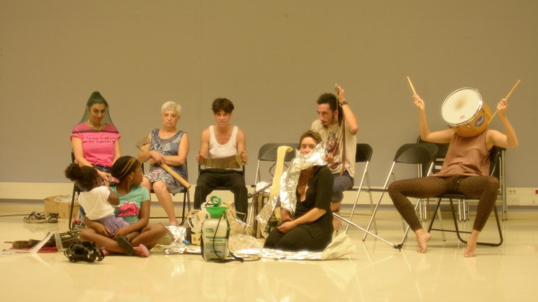 pikaramagazine's tweet photo. Si en los '90 la Ruta del Bakalao lo petó en las carreteras del levante español, ahora puede hacerlo la #RutadelaPerformance. Pero, ¿qué es esta movida cultural tan feminista y molona? Un monográfico transmedia de @lcorcuera para #PikaraLab. ¡Lo lanzamos este domingo! https://t.co/vuydkgk1i7