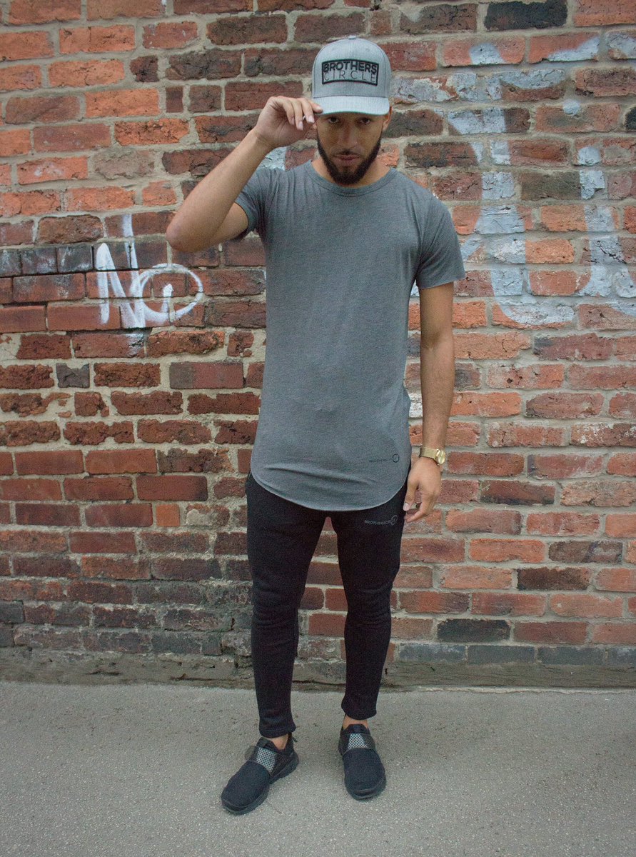 BrothersCircle_'s tweet photo. 💥💥BLACK FRIDAY SALE💥💥
Up to 70% OFF
- FREE BEANIE with all orders over £20
- FREE UK Delivery
https://t.co/pV1zLGUwVt
#brotherscircle https://t.co/vdvSM7r0Y1