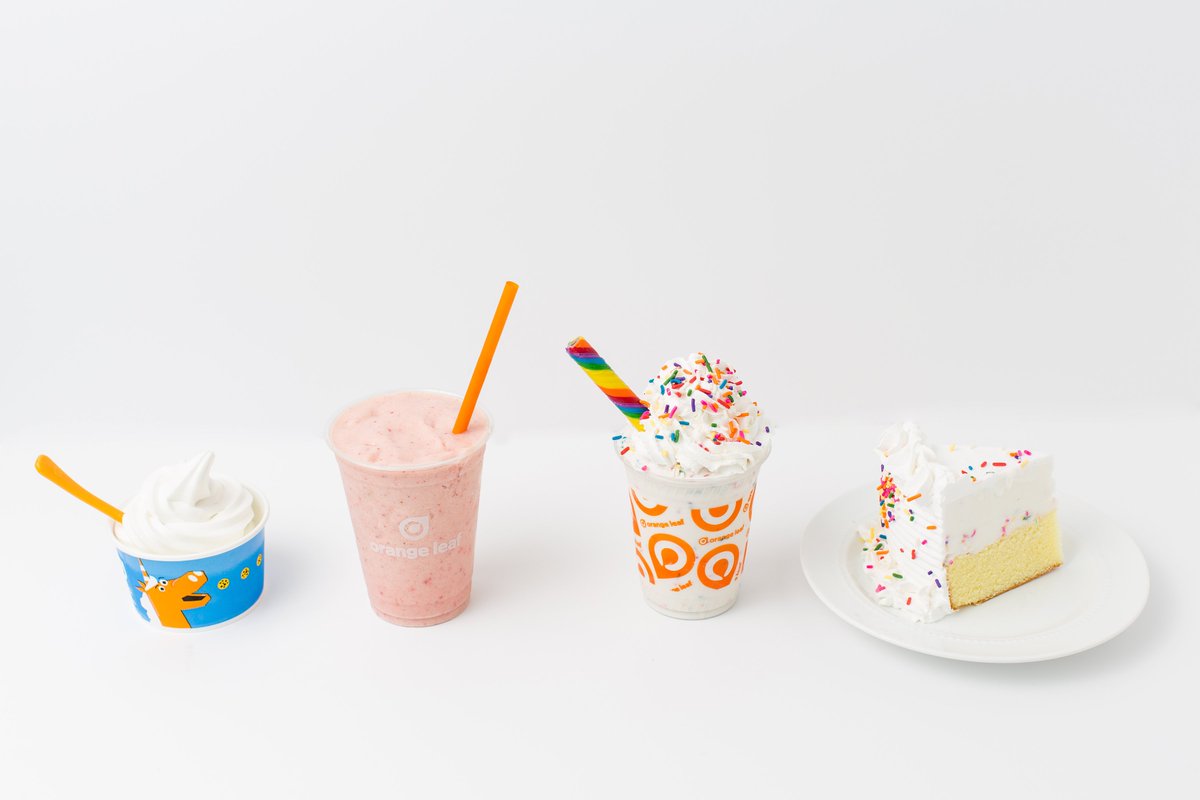 This year I'm thankful for: 
Froyo. 
Toppings. 
Swizzles. 
Froyo Cake. 
Smoothies. 
OL in general. 
#HappyThanksgiving
