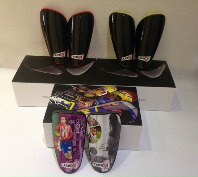 Carbonplus's tweet photo. Reserva las tuyas para estas navidades 🎁🎄🎆¡Regala espinilleras de carbono - máxima protección!
#100x100carbono #espinilleras #espinilleraspersonalizadas #shinpads #shinguards #caneleiras #protegetibia #schienbeinschützer #schienbeinschoner #follow #free #soccer https://t.co/GbL5qBvxEg