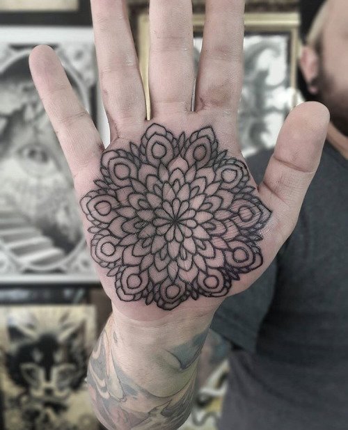 MikeJen25707159's tweet photo. Click here for more awesome tattoos https://t.co/vwYTWGUD8F https://t.co/0Jq8l3zKsS
