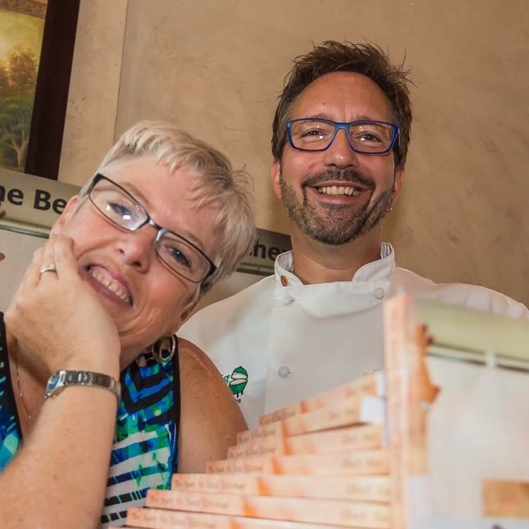 ChefDezTour's tweet photo. #NewProfilePic https://t.co/Wg0KftT6Iv