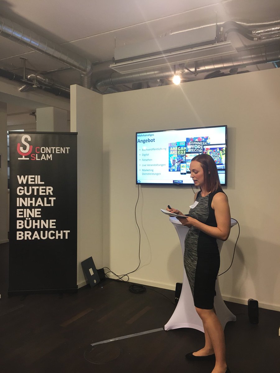 content_slam's tweet photo. Spektakuläre Leistungen werden seither bewundert und das Buch von @GWR Guiness #WorldRecords begleitet uns bereits seit 1955. Wie das Brand Building im digitalen Zeitalter funktioniert, erklärt Sadie Smith im #ContentSlam. https://t.co/7m8OpoSBxt