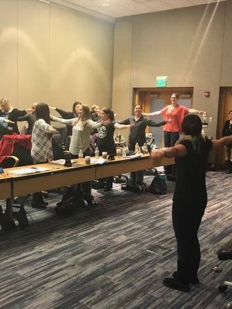 courts_plus's tweet photo. #throwback to Jamie @BCBSND for Women's Business Leadership Summit! Teaching these amazing women how to do chair workouts during their work days. #noexcuses #workdayworkout https://t.co/cBd1HlPPNo