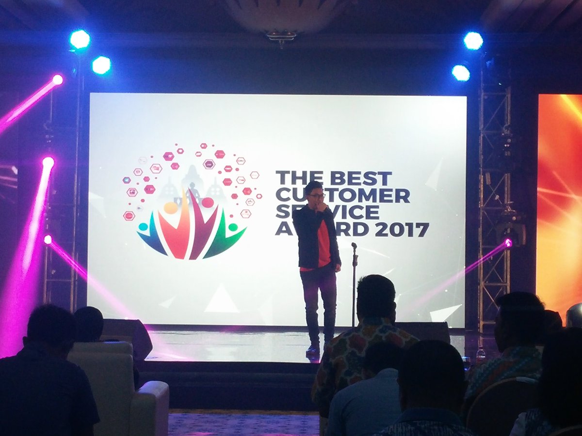 BestCSAwards's tweet photo. Nostalgia bersama @AdaBandOfficial #BestCSAwards2017 https://t.co/Dt4SqZwCte