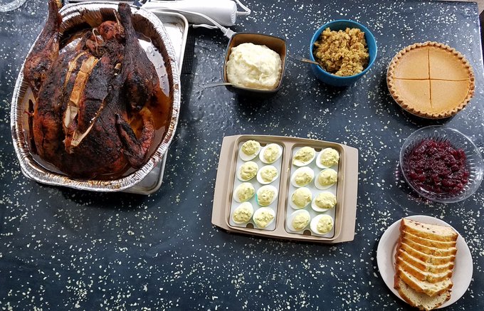 Happy #thanksgiving 🦃🎉 https://t.co/SelvTOLsWb<a href="/tag/thanksgiving"class="tags">#thanksgiving</a>