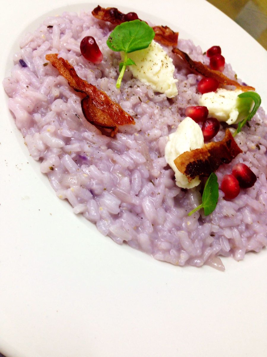 Risotto with red cabbage juice, Stracchino &amp; Pancetta with pomegranate #food #beautifulfood #eat #risotto #Pancetta #Stracchino #pomegranate