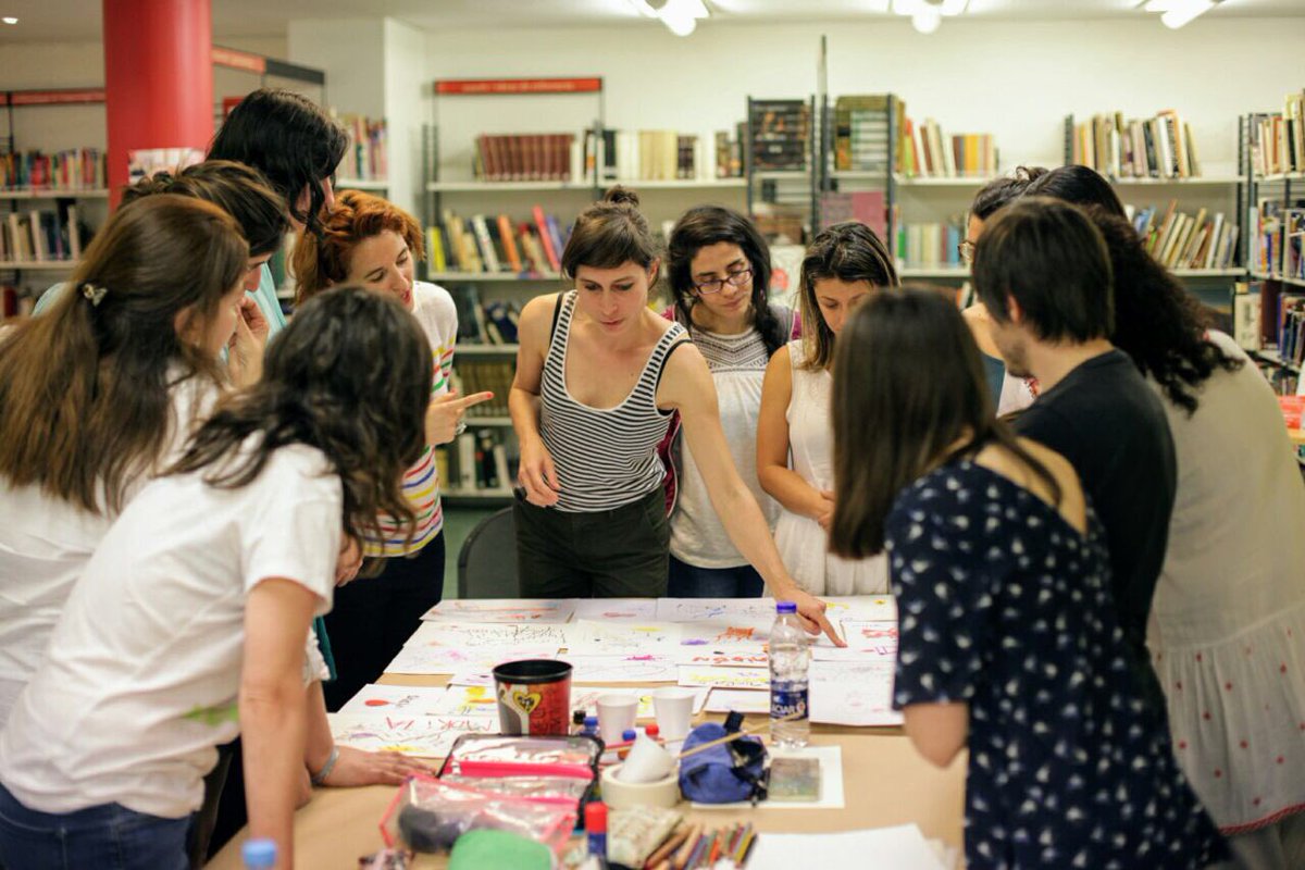 #Ahora Taller de ilustración: “Narrar desde el azar” a cargo de Delphine Perret #Filbita en la <a href="/AlianzaFBsAs/">AlianzaFrancesaBsAs</a>