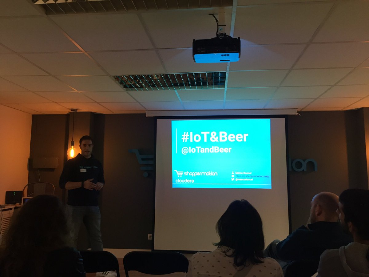 RozasIvan's tweet photo. #IoT&amp;Beer #IoTandBeer #meetup https://t.co/UVtX53GOVt
