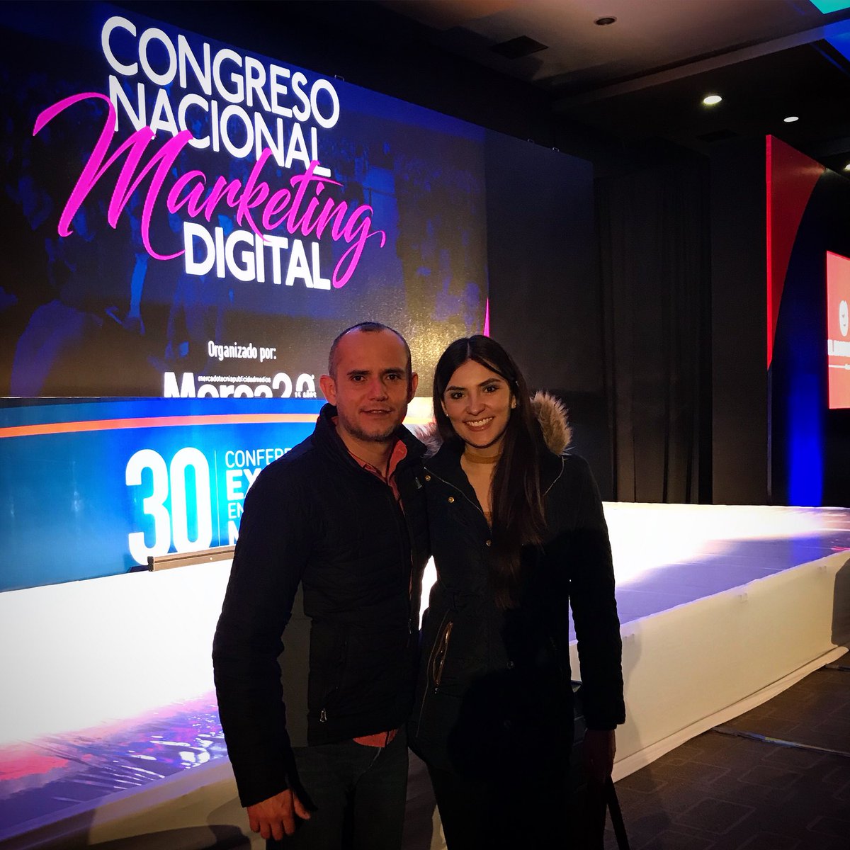 jorge_andrade's tweet photo. Congreso Nacional de Marketing Digital #CNMD17 💻📱💥💡@janettsp20 @congresomd @MercaDigit https://t.co/vWnrqPs4SB