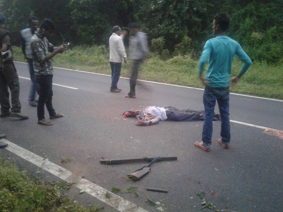comila_class's tweet photo. Elephant human conflict – Killed himself with his mistakes at Jalpaiguri – Lataguri - https://t.co/7FuyT1pXeH
#jalpaiguri #elephant #lataguri #jaldapara #Killed https://t.co/GPFO4RVXQu