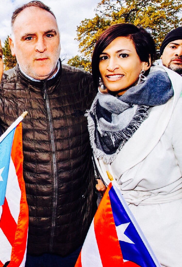 EveDunkins's tweet photo. Blessing Puerto Rico with 40,000 meals today. Amigo Del Alma @chefjoseandres the spirit of the people of Puerto Rico lives in you and now you live in the heart of all Puerto Rico. Gracias por tu gran Corazón. #unitymovement #wethepeople https://t.co/Cg6OkHjHAH