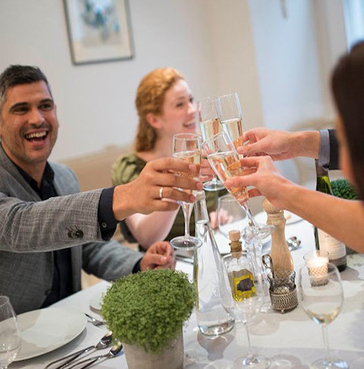 BetterBreakfast's tweet image. Just three days to go to the start of the UK's 6th National Wine Week 🥂 have you decided what wines you'll be trying yet 🤔 ?