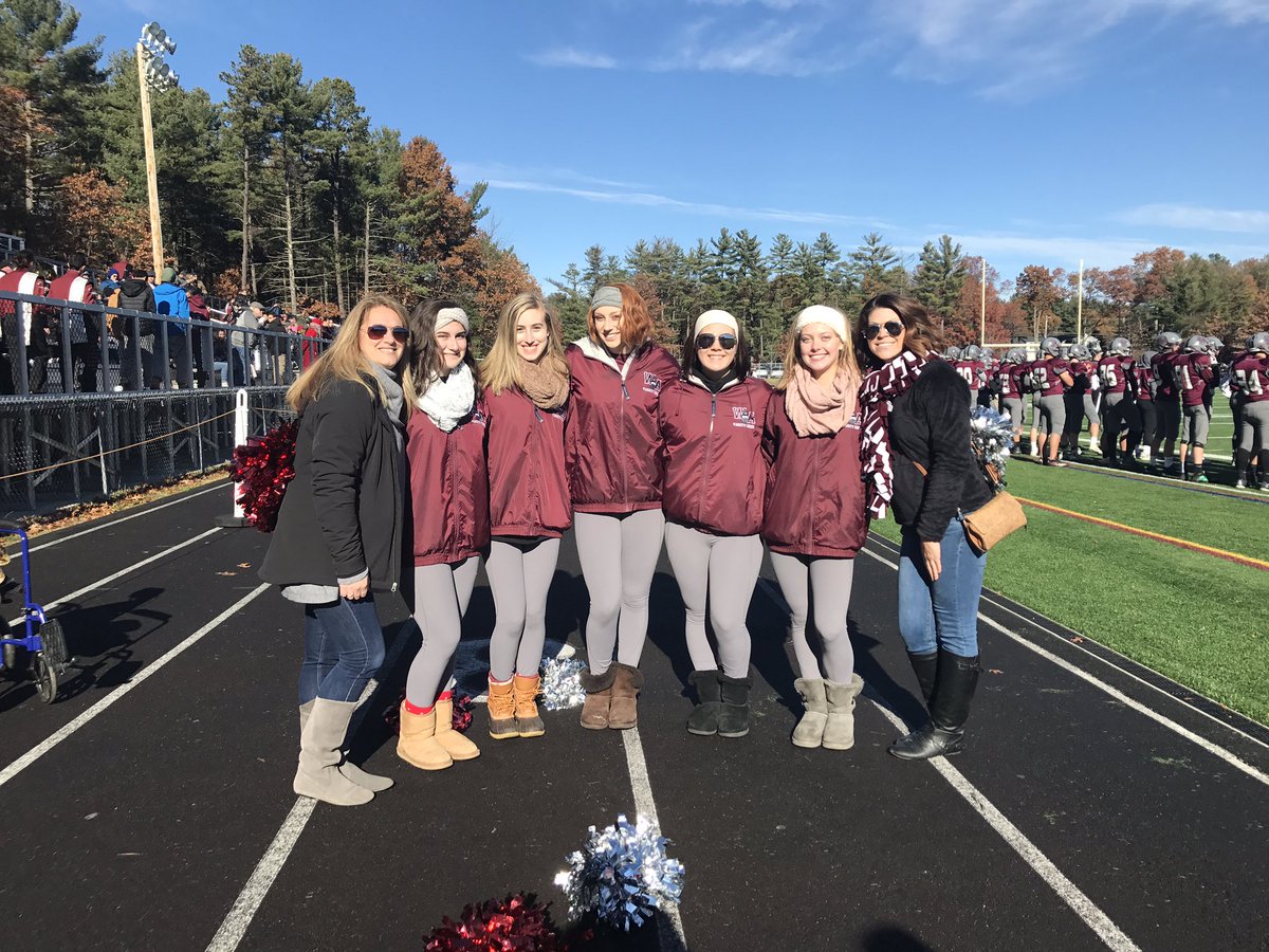 Seniors last game! 😢❤️ Going to miss these ladies next year! #seniors #wacheer #thanksgivingdaygame
