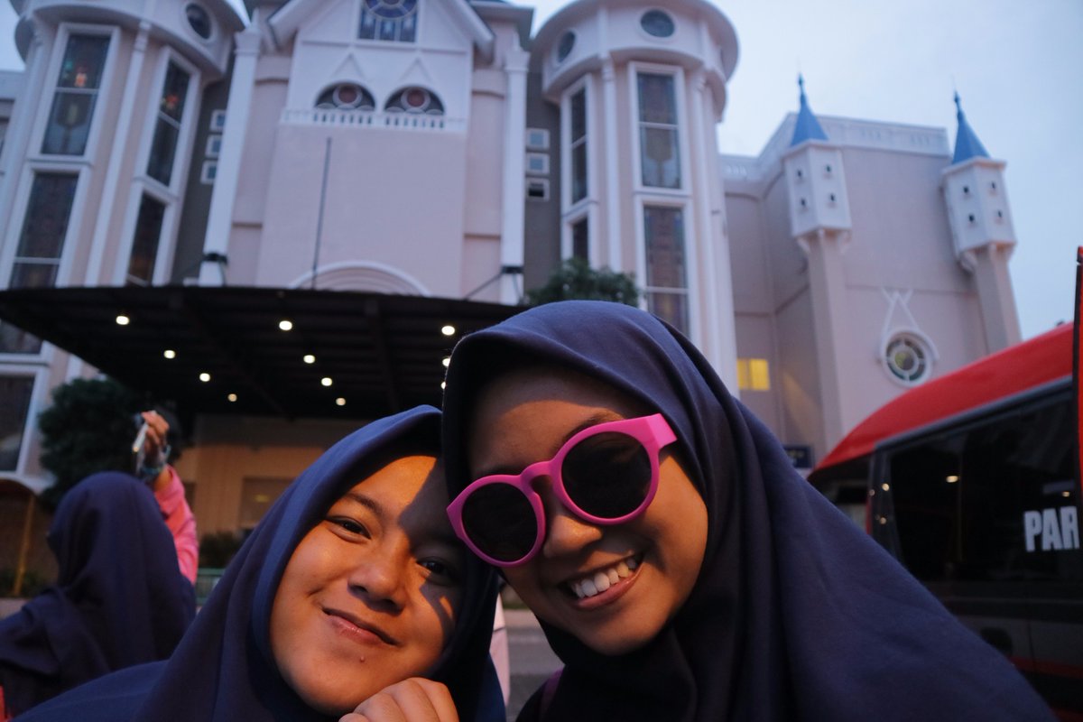 BrillyQ's tweet photo. #AkuHarusSekuatTiangListrik https://t.co/wQLwFroSNR
