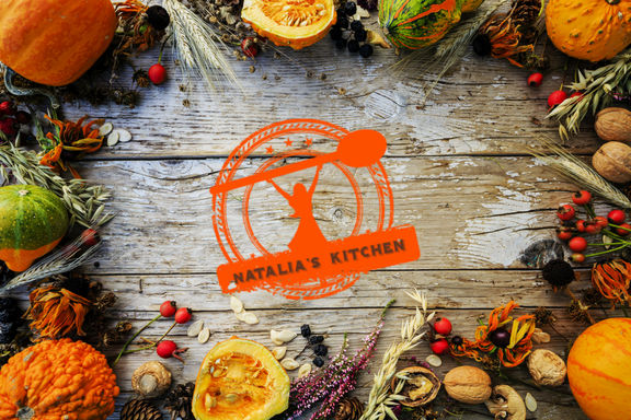 NataliasKitchen's tweet photo. "Happy Thanksgiving from my kitchen to yours! What recipe is always on your family's table? 🦃🍲🍠 
#Thanksgiving #celebrate #cook #bake" https://t.co/XxPmmbuy3K