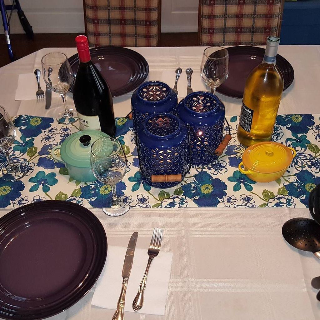 Miss_Erin_C's tweet photo. Happy Thanksgiving! #lecreuset #chefgenius https://t.co/g60FpC7faJ https://t.co/Gbd9s0D0K4