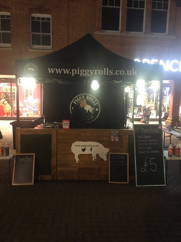 PiggyRolls's tweet photo. Hog roast naps going down a storm at #Epsom Christmas light switch on! Get one while you can! #hogroast #surrey https://t.co/G6fVzuqfVM