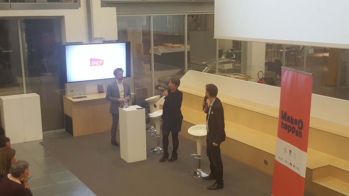 Pour clôturer cette soirée, <a href="/mariecaroline/">Marie-Caroline Bénézet</a>, Directrice de l'#Innovation chez <a href="/ConnectGares/">SNCF Gares & Connexions</a> et Jérôme Vidal, co-ondateur de la #startup <a href="/ImmersiveRobot/">Immersive Robotics</a> et de #Baryl vont remettre le prix "Confort &amp; Espaces publics" 
 #MakeItHappen