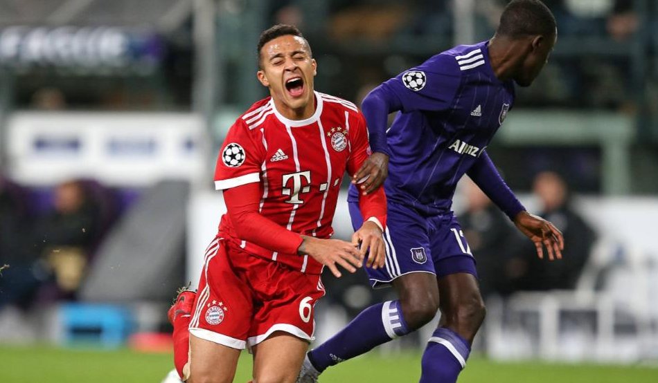 SPORTBILD's tweet photo. Diagnose da! #Bayern bestätigt schwere #Thiago-Verletzung #UCL #RSCAFCB https://t.co/MJ7UtrLV6E https://t.co/LYvNWHb4Eb