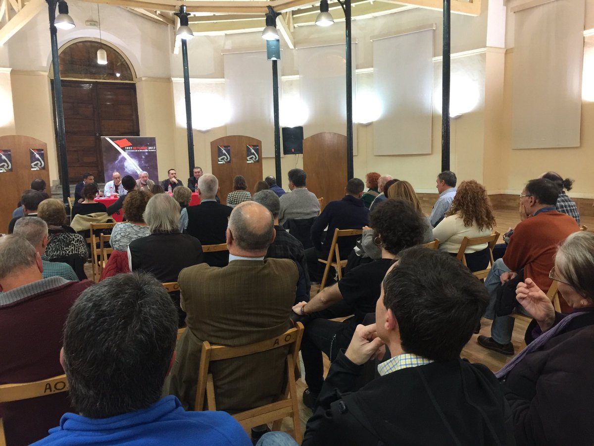 pcasturias's tweet photo. Comienza el acto sobre el Movimiento Obrero y la Revolución Soviética con Rubén Vega, @jmzapicog, @pacodeasisfj @rarguelles_IX @ivanalvarez_IU @elpce ✊️🚩 https://t.co/WbsRnrvmUa