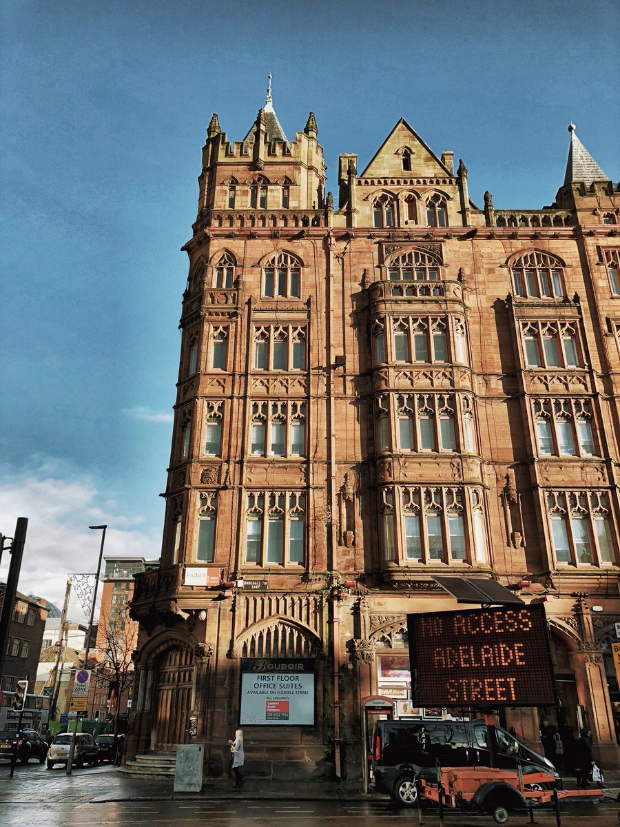 dillonosborne's tweet photo. So cold today but the sun was out and the market was open 🎄👌🏻😀❄️☀️
@love_belfast @BelfastXmasMark @VisitBelfast @coolfm @DiscoverNI @barrabest #belfast #christmasmarket #winter https://t.co/vVotQE4KnF