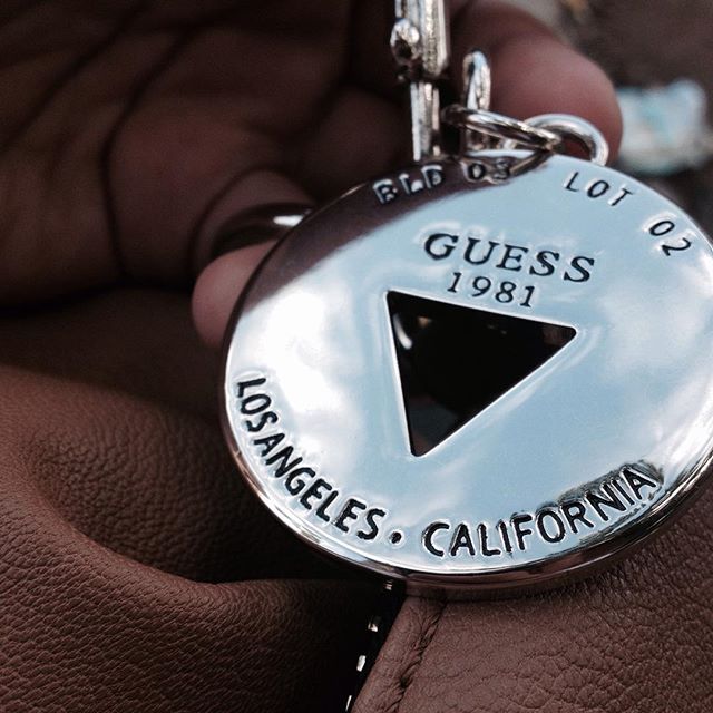 GUESS's tweet photo. Giving thanks today for all our #GUESSGirls, #GUESSMen, @GUESS crew, family and friends 🖤 Share the #LoveGUESS https://t.co/lgWkX8yU4E https://t.co/w8d8ANlZTx