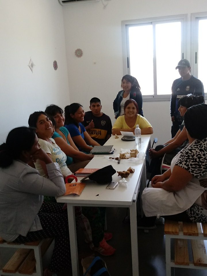 #Ahora taller de panadería Playón Educativo #SedronarDiatSalta está por realizar un rico pan de navidad!!! <a href="/ElUniversal/">El Universal</a> <a href="/aniberruezo/">analia berruezo</a> <a href="/patriciapinasco/">Patricia Pinasco</a> <a href="/maclopezmorillo/">Macarena López Morillo</a> <a href="/FerSiarezEa/">Fernanda Siarez EA</a> <a href="/claudia_675/">Claudia Ibañez</a> @canal11salta <a href="/Canal4deSalta/">Canal 4 de Salta</a> <a href="/CanalEncuentro/">Canal Encuentro</a>