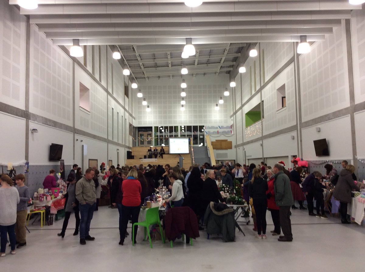 Busy Shopping Night here at the Academy! Loads of fab stalls and lots of money raised for good causes 🎄 #forvalues