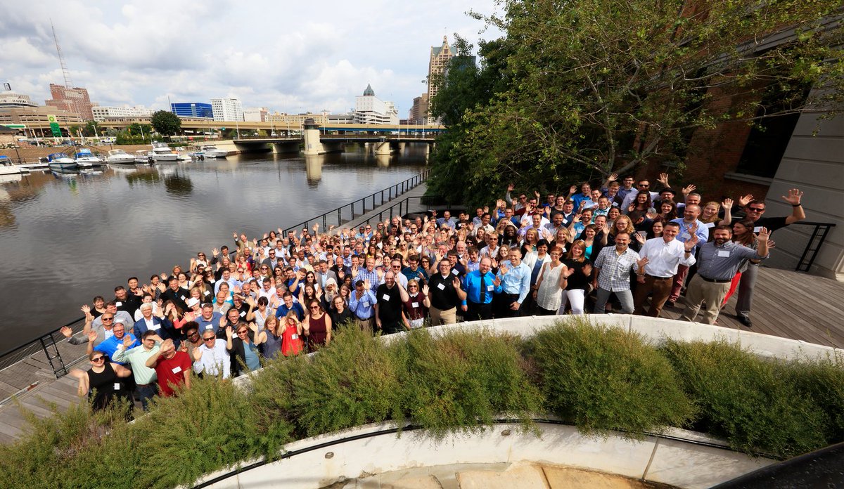 EUA's tweet photo. Grateful for our talented employees this Thanksgiving holiday. #EUAElevates https://t.co/U5jRcwCKxB