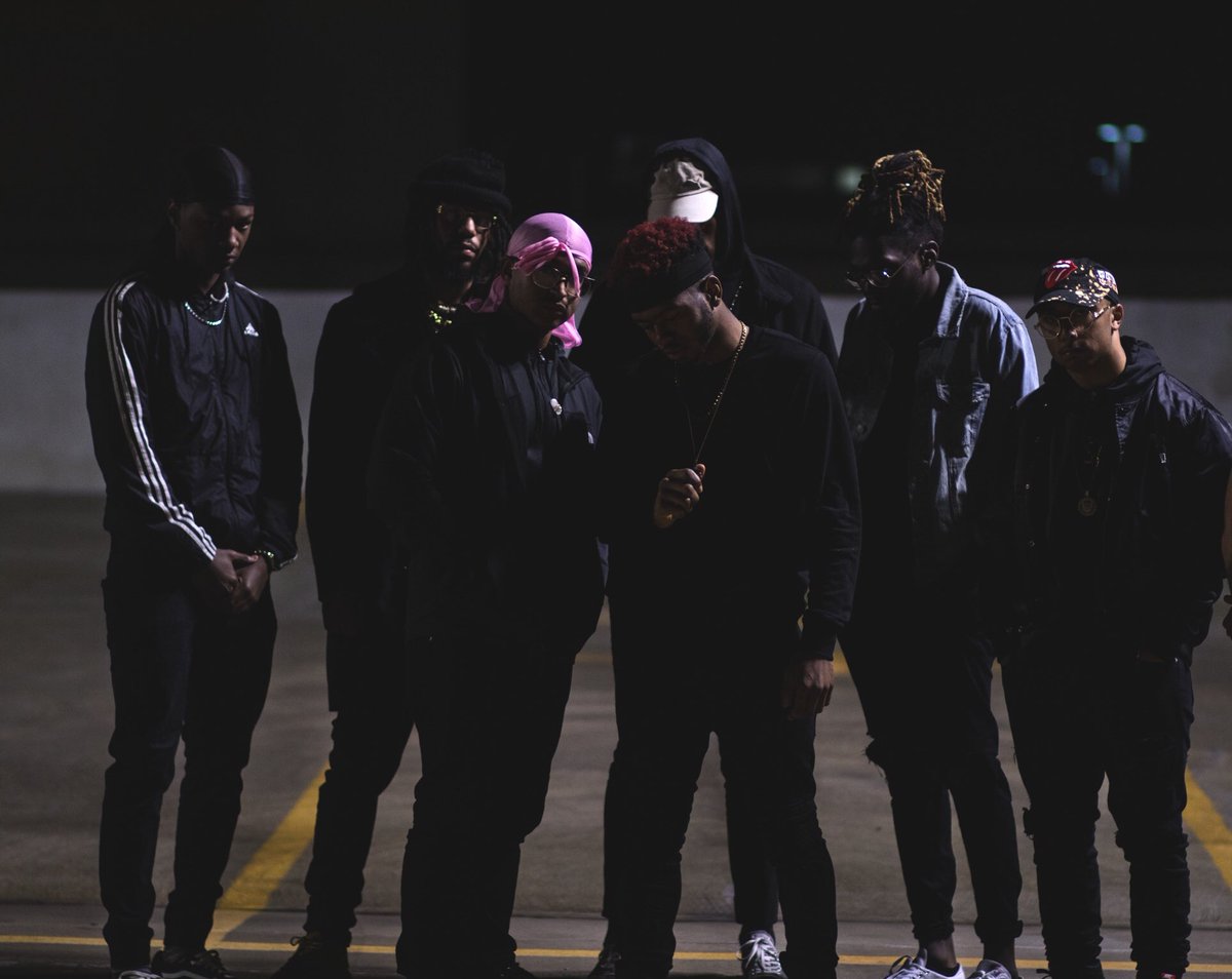 sonindigo_'s tweet photo. Enter: The C.O.D.E 
#keepthecode
Pc: @hailshino https://t.co/cAzKebXcWt
