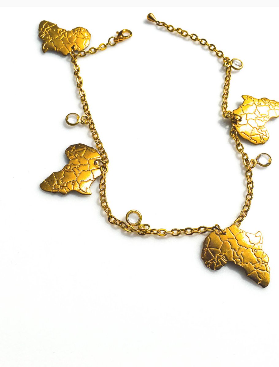 shopaysiab's tweet photo. @HK_Cosmetics Shop https://t.co/Jf6ST6GbQu for handmade jewelry and other goodies 🐝💛✨ https://t.co/EhLmkt4365