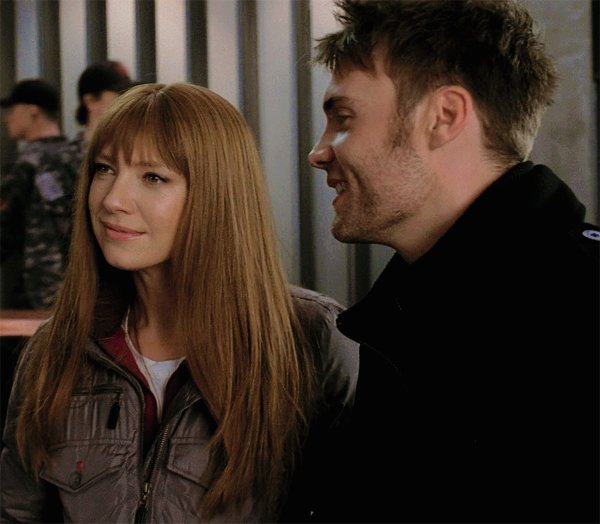 teresalynn23's tweet photo. altLincoln &amp; altLivia :: "We're gonna focus on this moment, okay? It's you and me." #leeham #fringe https://t.co/XtM3mIIOVa