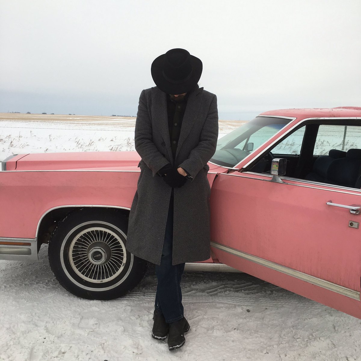 EveEPocock's tweet photo. @HollidaysStache @BeauSmithRanch @realtimrozon With Doc .... Madagascar (furthest away from Canada π) in either of these ...
#TimRozonDay
#IWillDrive https://t.co/FJMOGpWR4q
