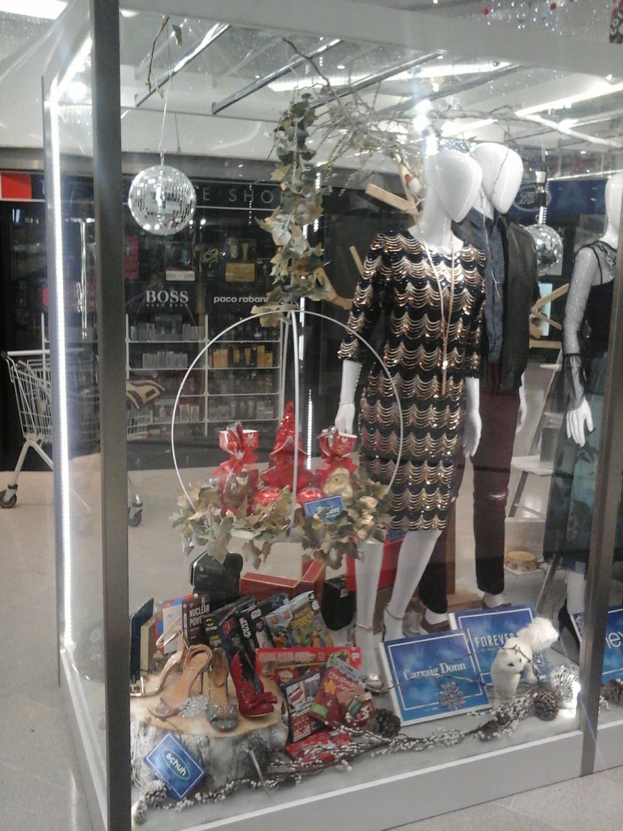 stylelab2017's tweet image. Stylelab Visuals ..Visual Merchandising...Window Displays ..
@stylelabvisual