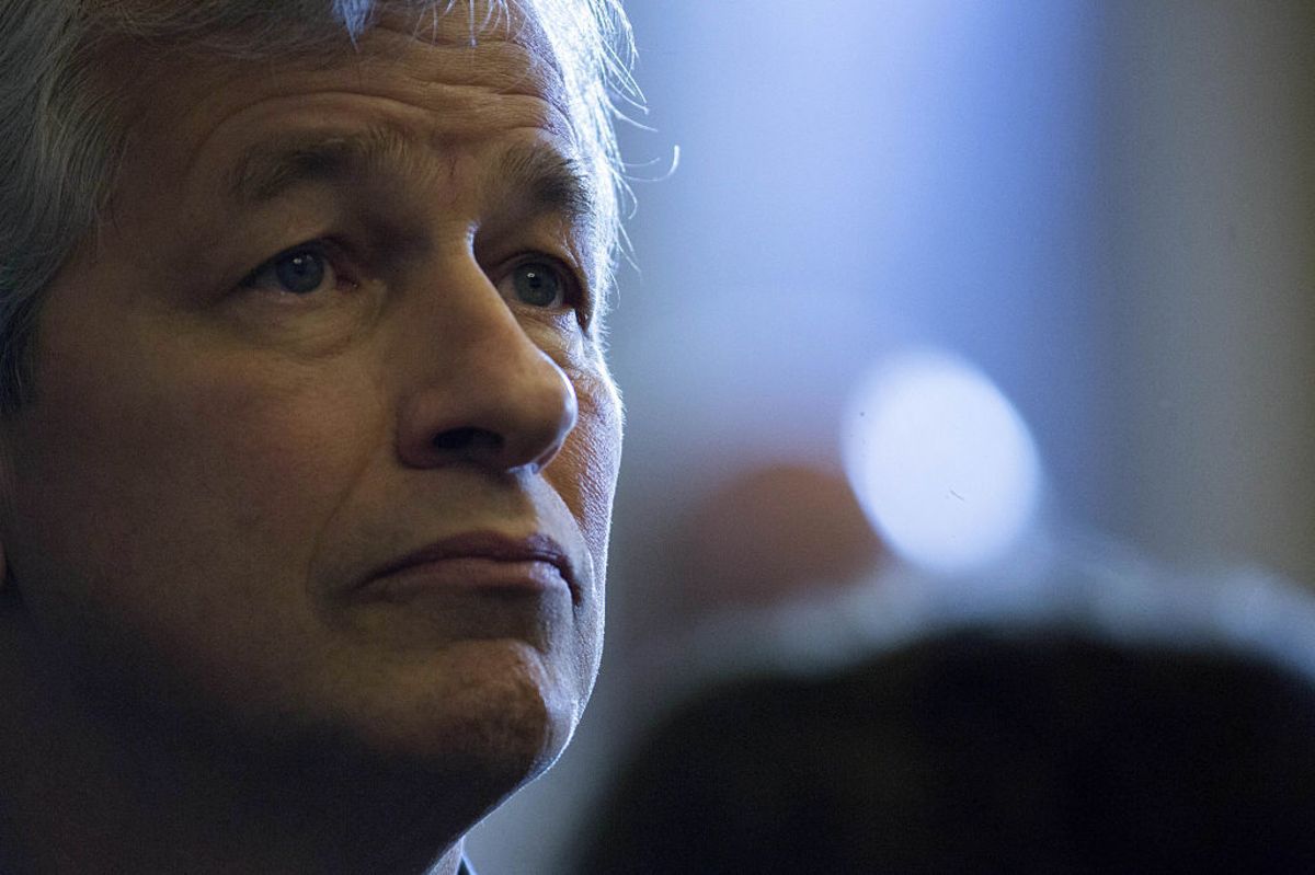 business's tweet photo. What if Jamie Dimon ends up testifying before Congress about bitcoin’s great collapse? https://t.co/F90EZcc34I via @BV https://t.co/YBuI7owciE