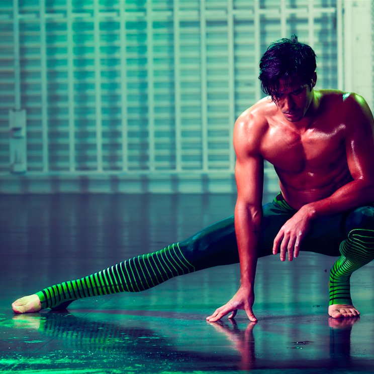 TheOfficial2XU's tweet image. 2XU recovery compression is designed with powerful graduated compression to improve your blood flow and lymphatic drainage; removing waste by-products (lactic acid) and speeding up muscle repair. Getting you back to your peak as quick as possible. #2XUrecovery #2XUcompression