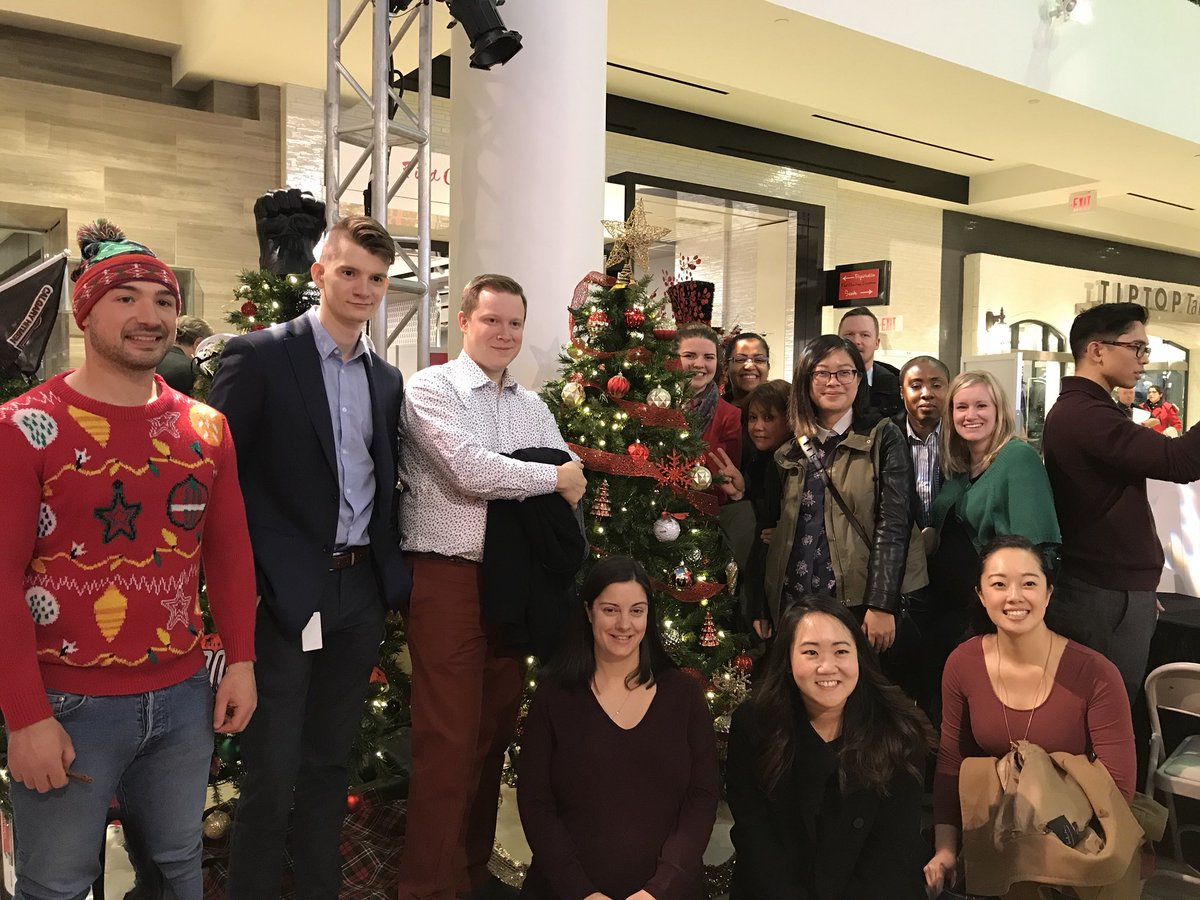 Tree decorating fun! #enbridge #FindChristmasDowntown