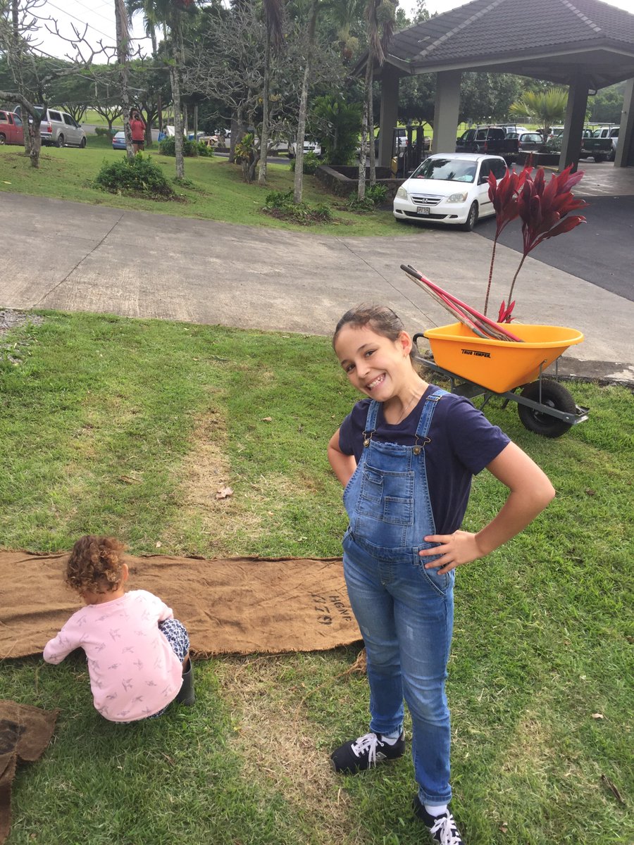 hiarchyllp's tweet image. @hiarchyllp volunteering on Thanksgiving 375 birds in a single imu #sustAINAbleoven #keyproject #volunteer #hiarchy